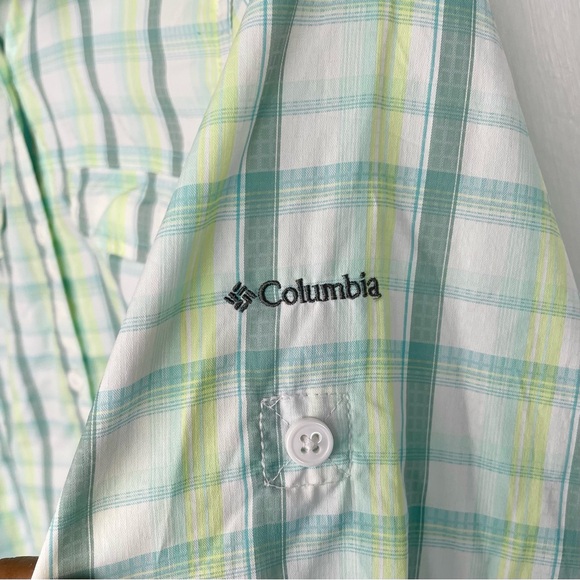 Columbia Women’s Long Sleeve Button Up Omni Shade Shirt - Picture 7 of 12